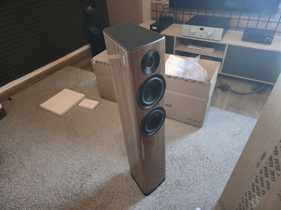 Kolumny Elac Vela 407.2