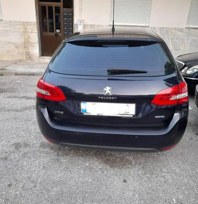 Peugeot 308 blue HDI 2015