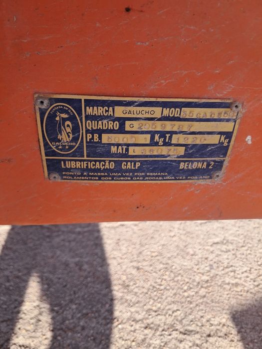 20260000 Reboque tribasculante galucho 5 ton