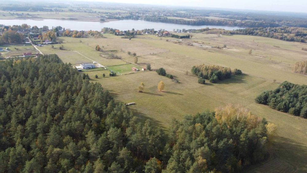 Twój dom w sercu natury – działki budowlane przy jeziorze i lesie!