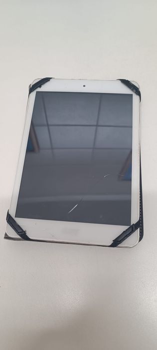 Tablet Acer A1-830 usado