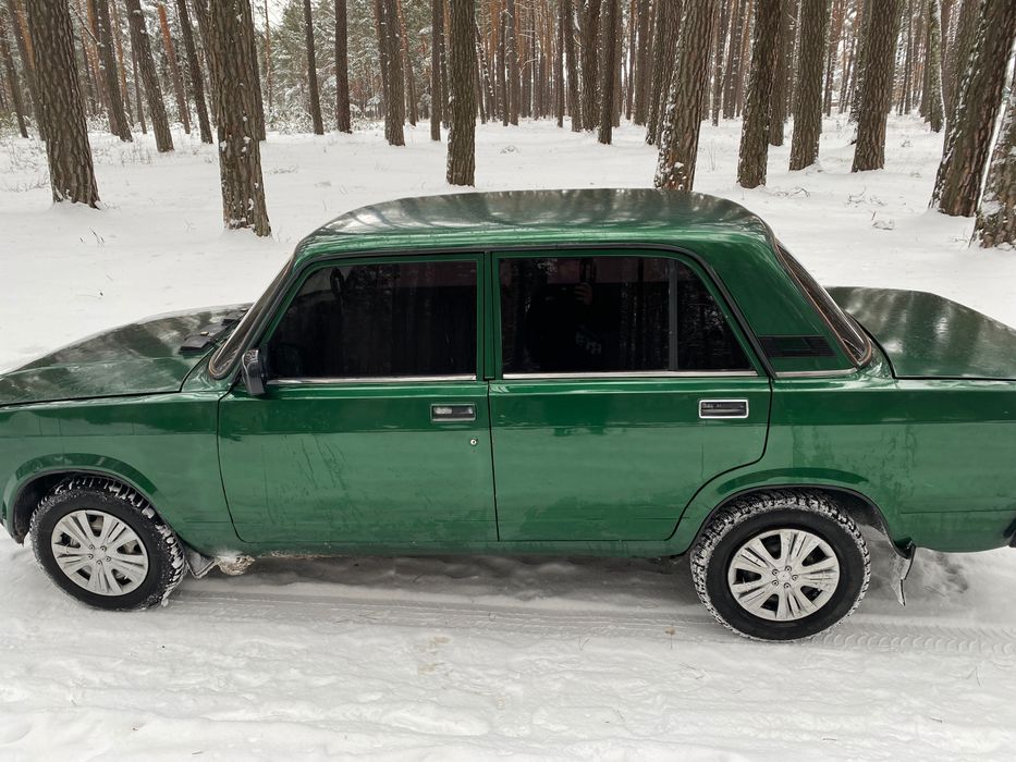 Продам авто ваз 2107