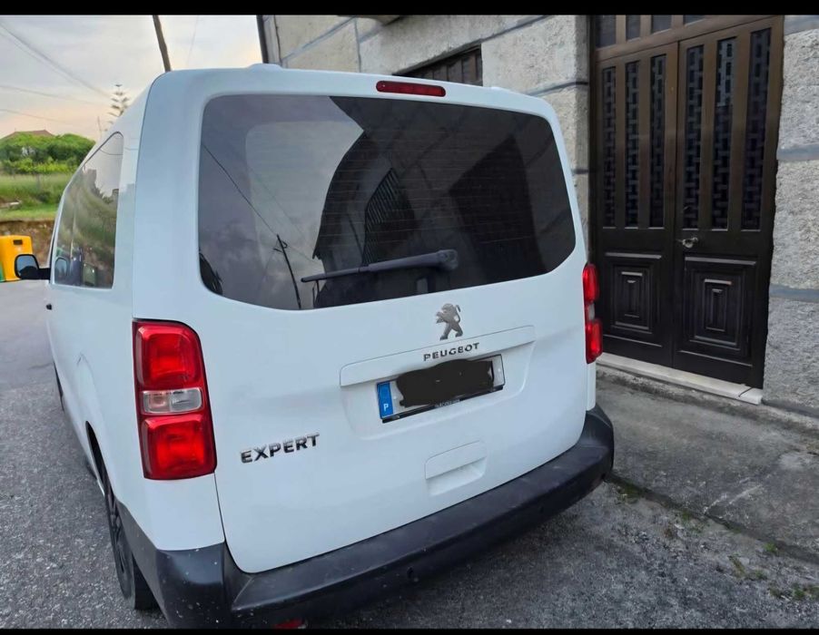 Peugeot Expert Traveller