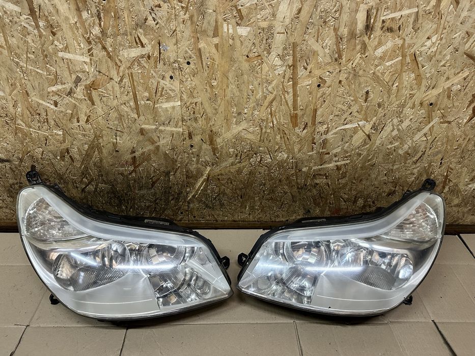Передні фари Citroën Citroen C5 I Сітроен Ц5 1 2004-2008
