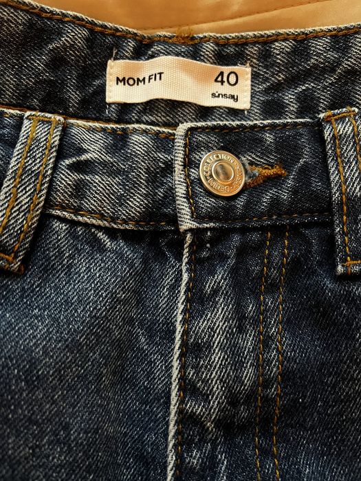 Spodnie Mom Fit Sinsay