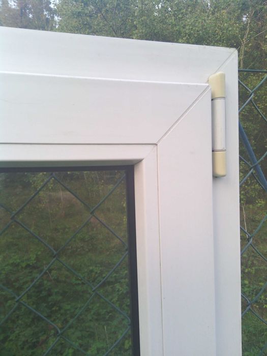 Okno plastikowe białe 60 x 147 otwieralno uchylne