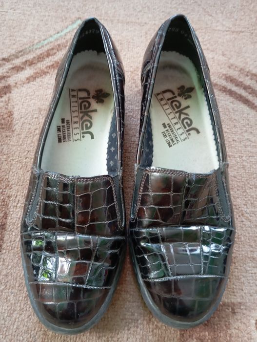 Продам туфлі фірми rieker