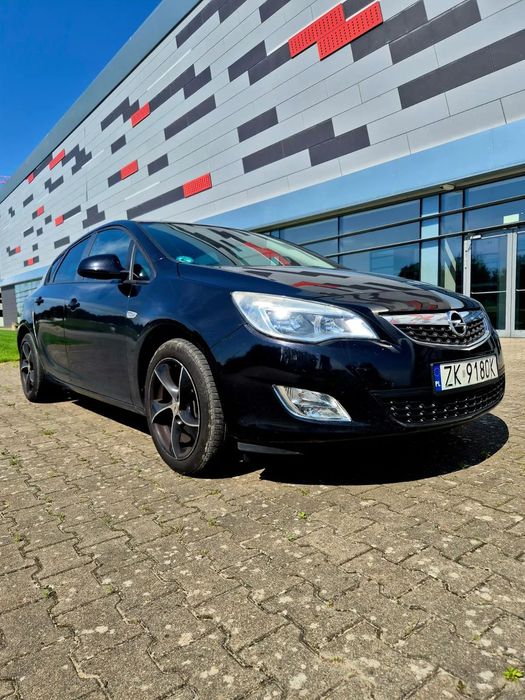 Opel Astra OPEL ASTRA Turbo  2011 – Android Auto, dwa komplety kół
