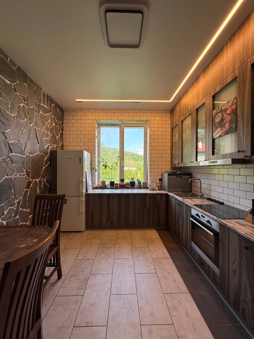 Продаж елітного окремостоячого будинку у Малехові