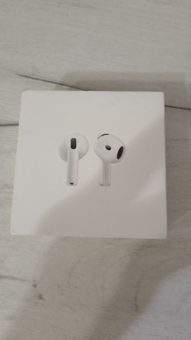 Продам Airpods 4 нові запломбовані