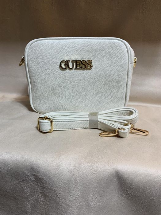 Biała torebka  guess