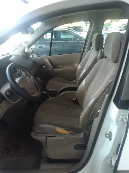 Carrinha 7 lugares, pronta e totalmente funcional