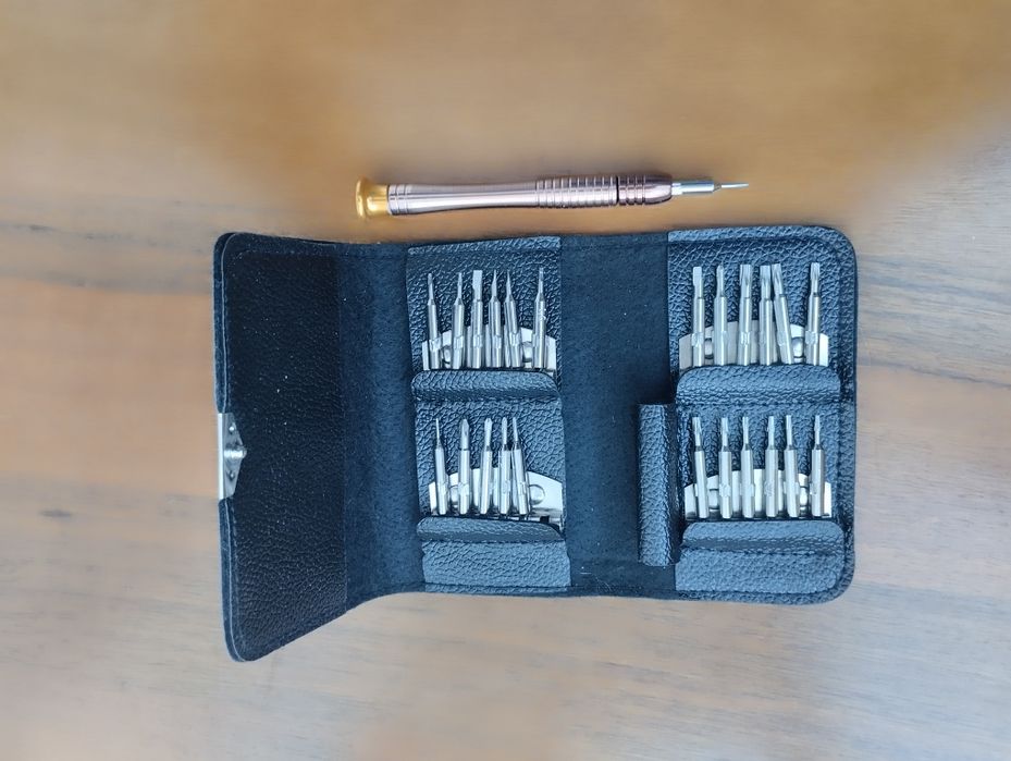 Карманный набор отверток 24 насадки для ремонта телефонов и гаджетов