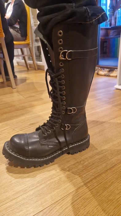 Glany Steel roz 42 20 dziurek nowe
