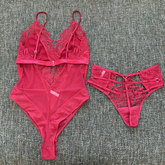 L'essence studio , Intimissimi , Katimo, One by one боді