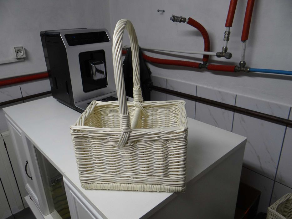 prezent na wesele koszyk na butelki