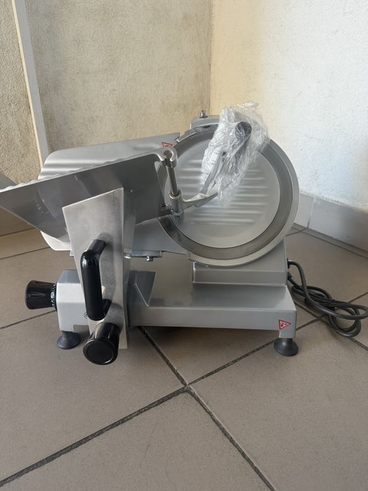 Слайсер Hurakan HKN-HM250 Професійний Німеччина Новий !