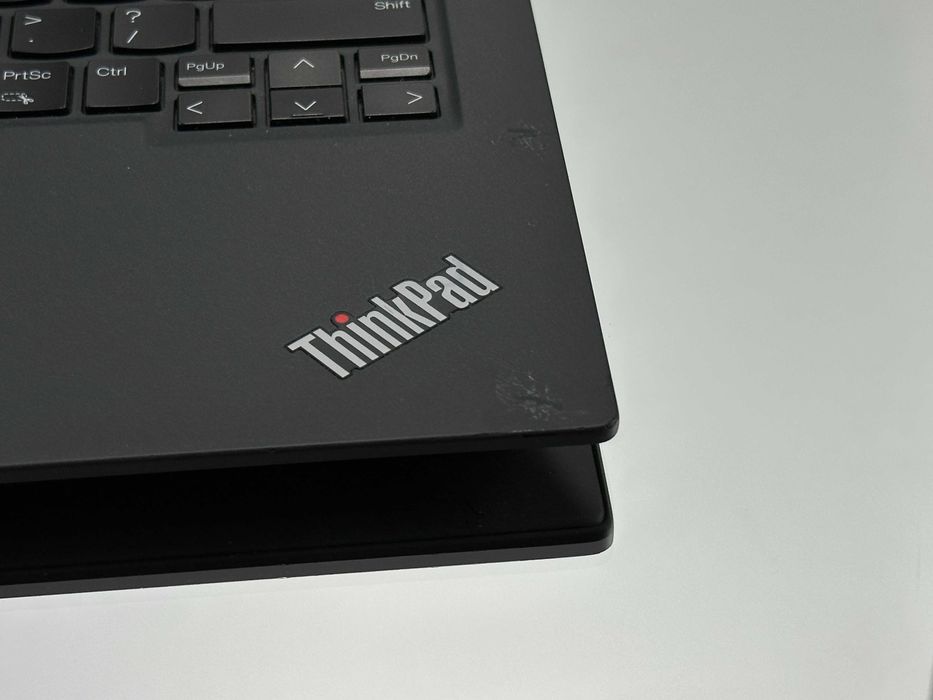 WYŻSZA PÓŁKA LENOVO! Laptop ThinkPad T14s G3 Karbonowy i5-12Gen! 14 cali WUXGA FHD+ 16GB RAM 256GB dysk SSD Windows 11 Pro
