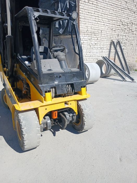 Навантаж телескопічний JCB TXT