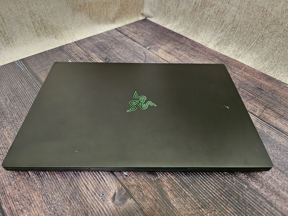 Razer Blade 15 RZ09-0421 (i9-12900H/16Gb/RTX 3080Ti/SSD 1Tb/4K 144Hz)
