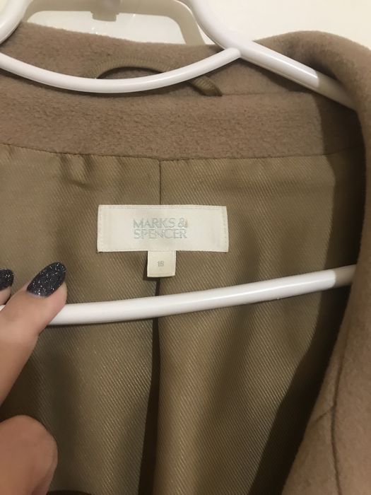 Женское пальто в очень хорошем состоянии