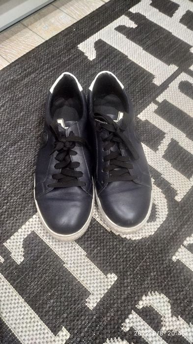 Продам туфли-мокасины для мальчика