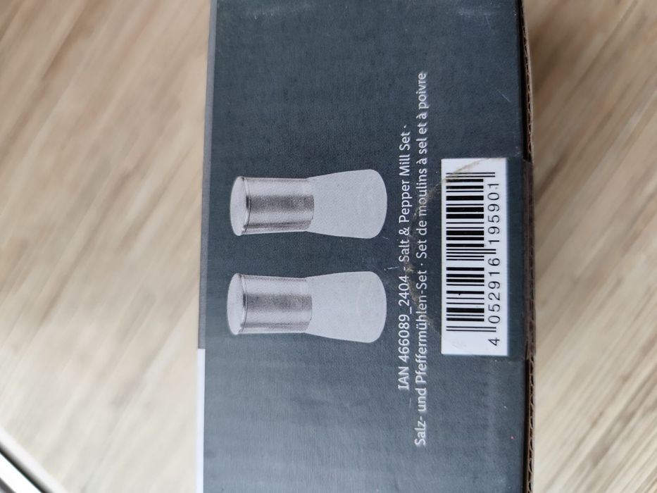 2 млина для соли, перца, специй.