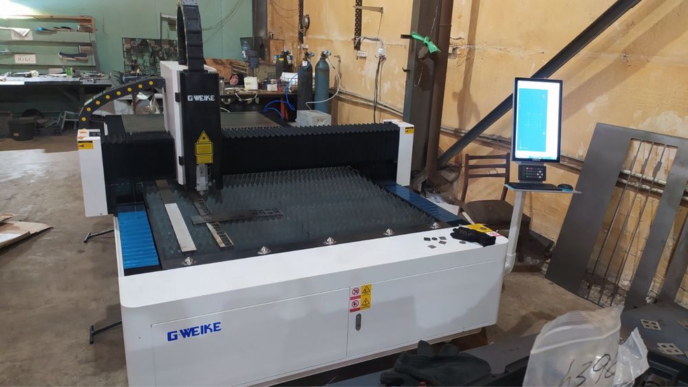 Волоконний лазер Gweike LF3015E 1500 Вт