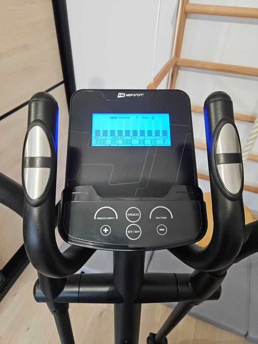 Orbitrek elektromagnetyczny HS-050C Frost Hop Sport (czarno-szary)