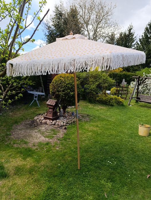 Parasol ogrodowy używany