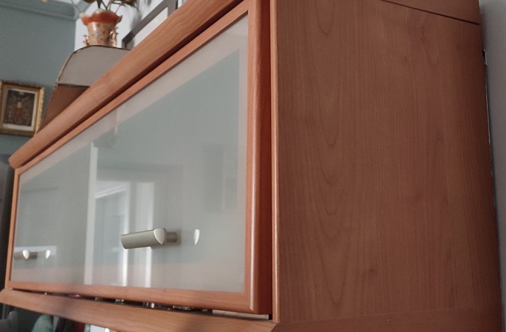 Witryna z mleczną szybą