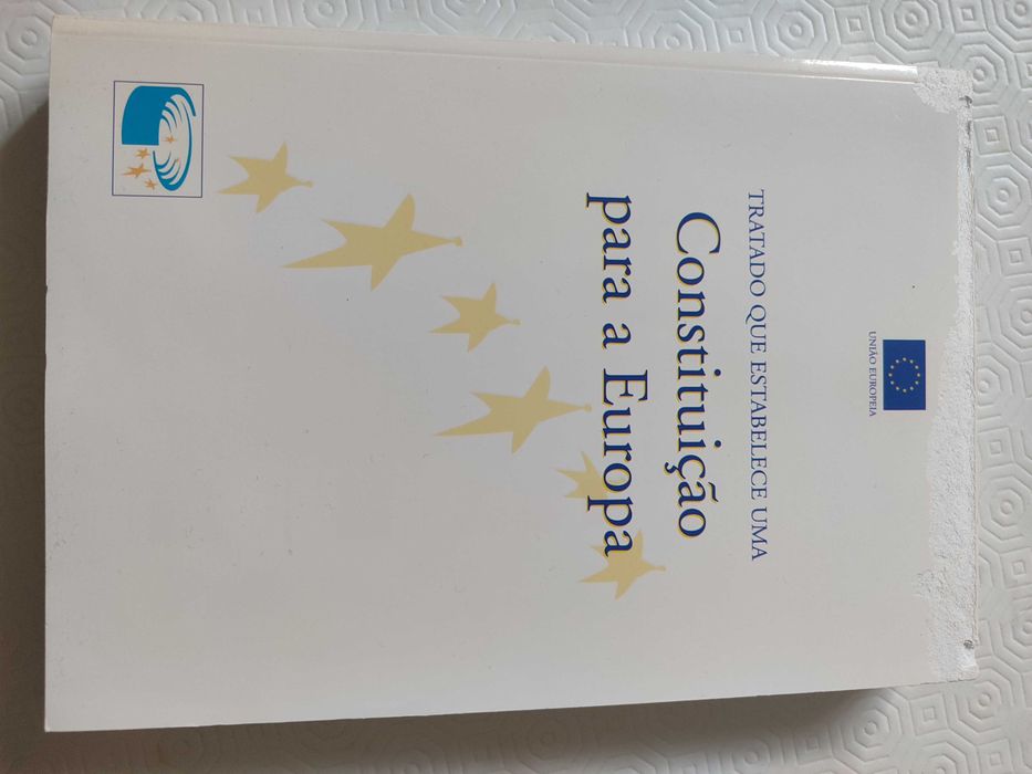 Livro: Uma Europa Cristã_Weiler + Constituição para a Europa_Comissão Europeia