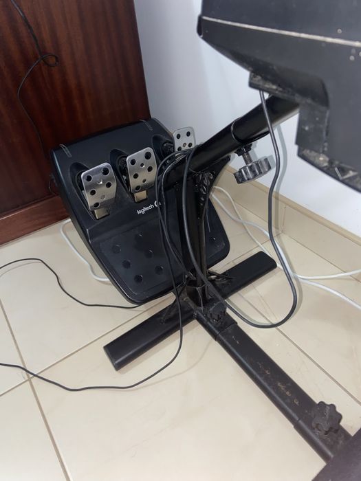 Logitech G29 + Playseat