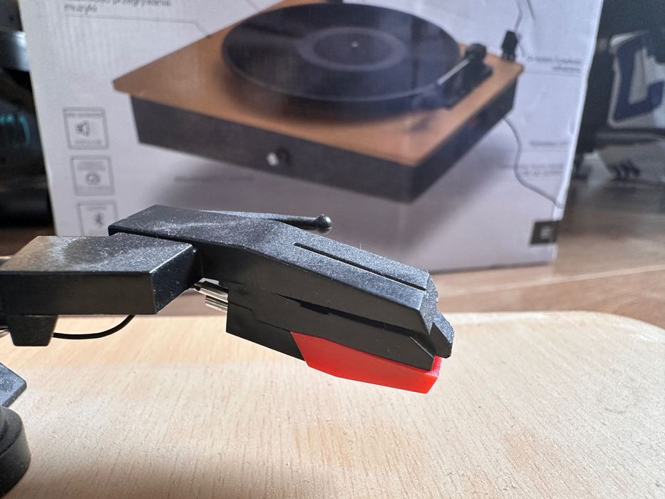 Gramofon Hykker drewniany używany