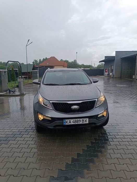 Продам Kia Sportage LX,  2.4,  2014 г.в.