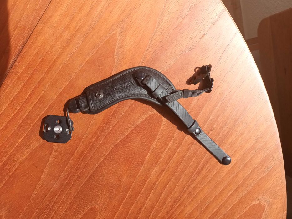 hand grip strap / alça de mão