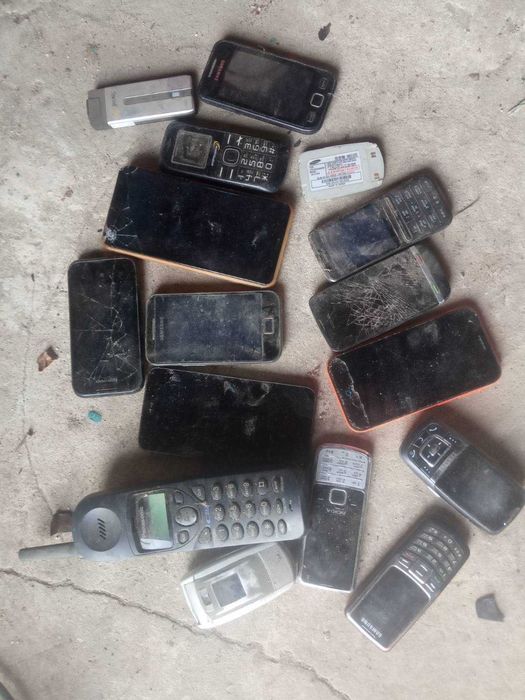 Телефон б/у планшет