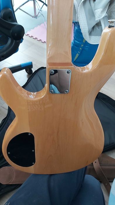 Gitara basowa Vintage V964 nowa cena