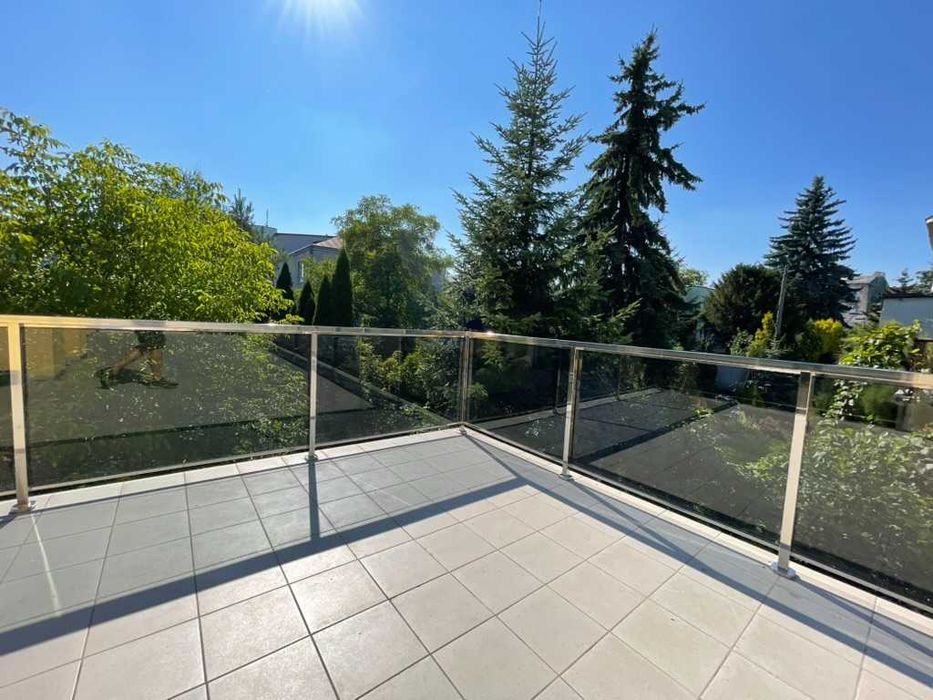 Producent Balustrad Szklanych | Barierki ze Stali Nierdzewnej