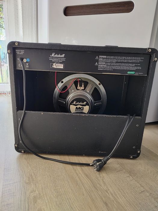 Marshall MG 30 DFX