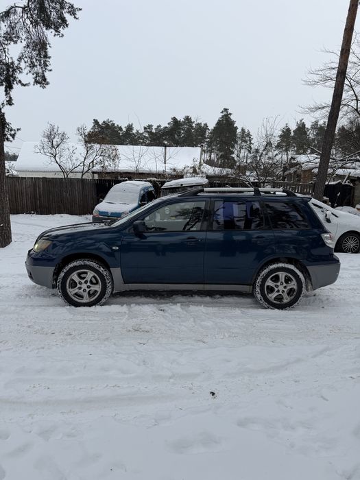 Mitsubishi Outlander 2.0 газ/бензин 4*4 механика 2007 года
