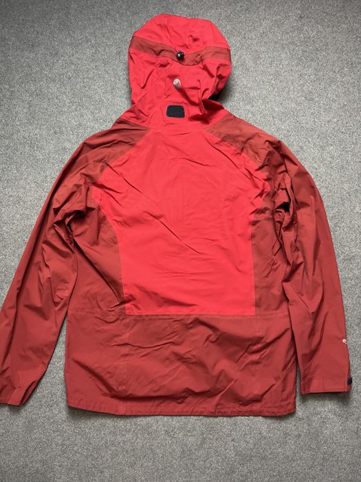 Вітровка Montane event
