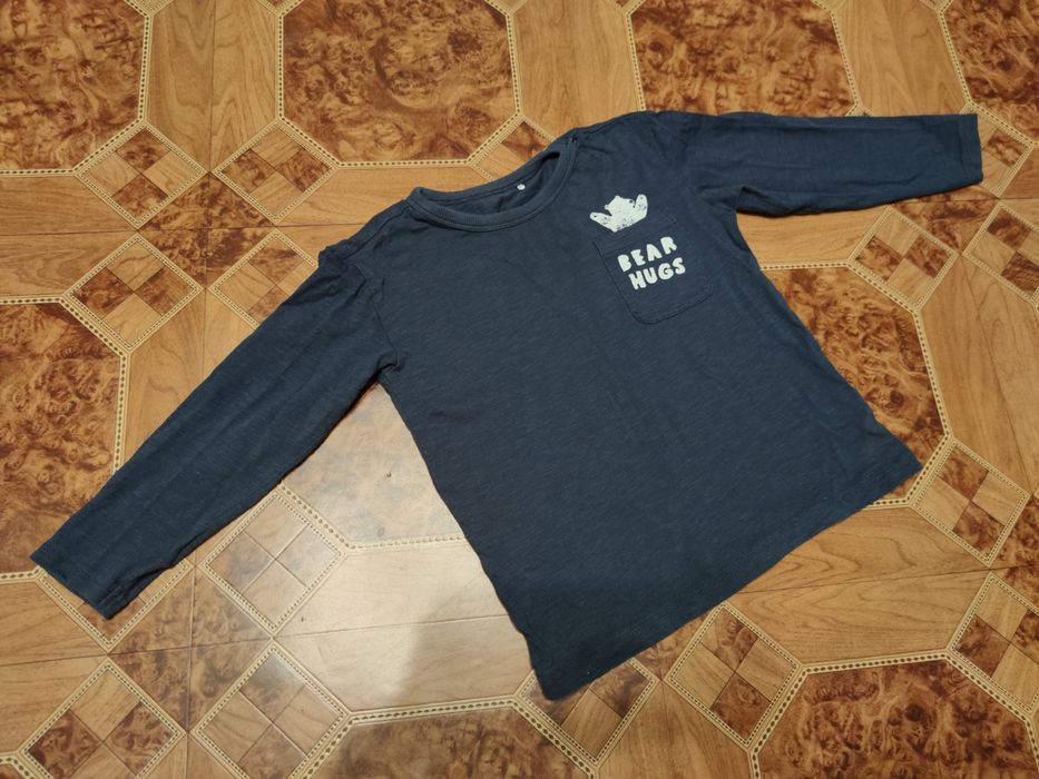 Продам тоненьку кофтинку на хлопчика, розмір 104-110, стан ідеальний