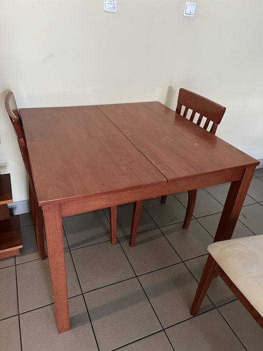 Stół + 4 krzesła + szafka