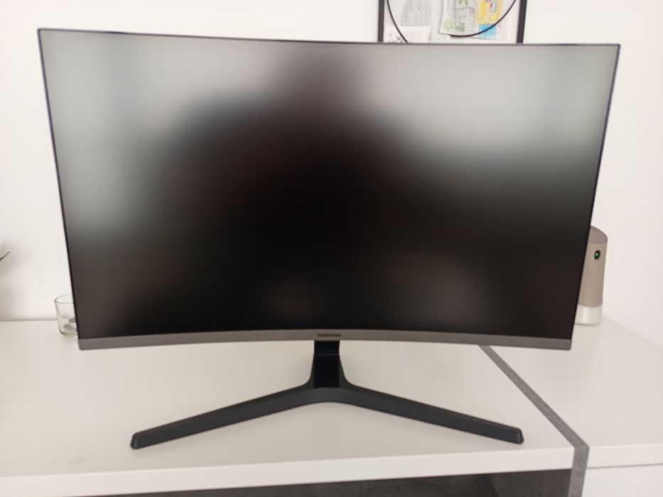 Monitor Samsung C27R500FHR 27” Curved – Full HD
