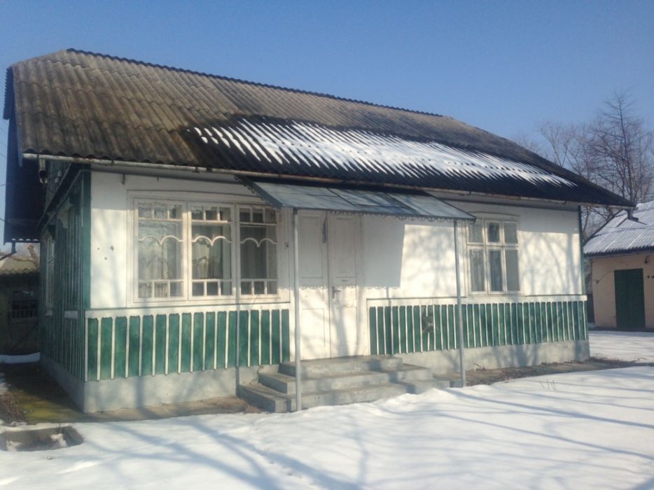 ТЕРМІНОВО продається будинок у м.Вашківці Вижницького р-ну, Черн.обл.