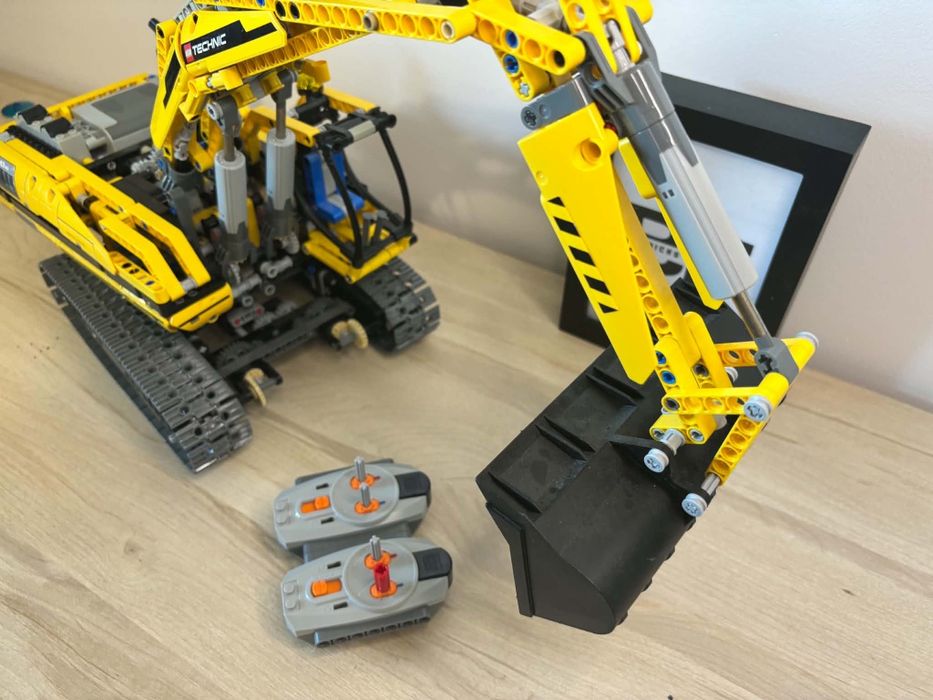 Lego technic 8043 koparka