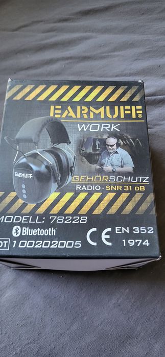 Słuchawki Blbezprzewodowe zestaw słuchawek BLUEROOTH EARMUFF Nowe
