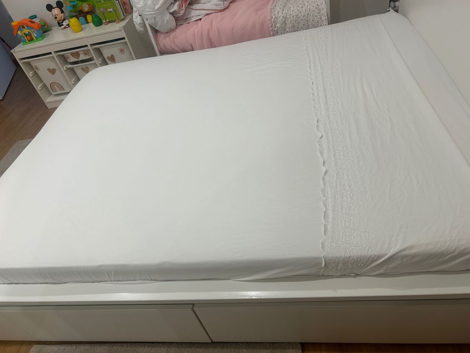 Cama casal 180x200 - Ikea Malm