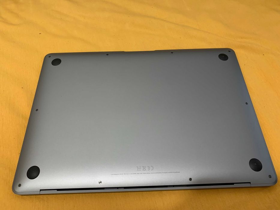 Macbook air 13, jak nowy